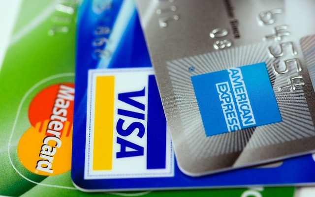 Top 6 Interesting Credit Card Facts to Manage Your Finances