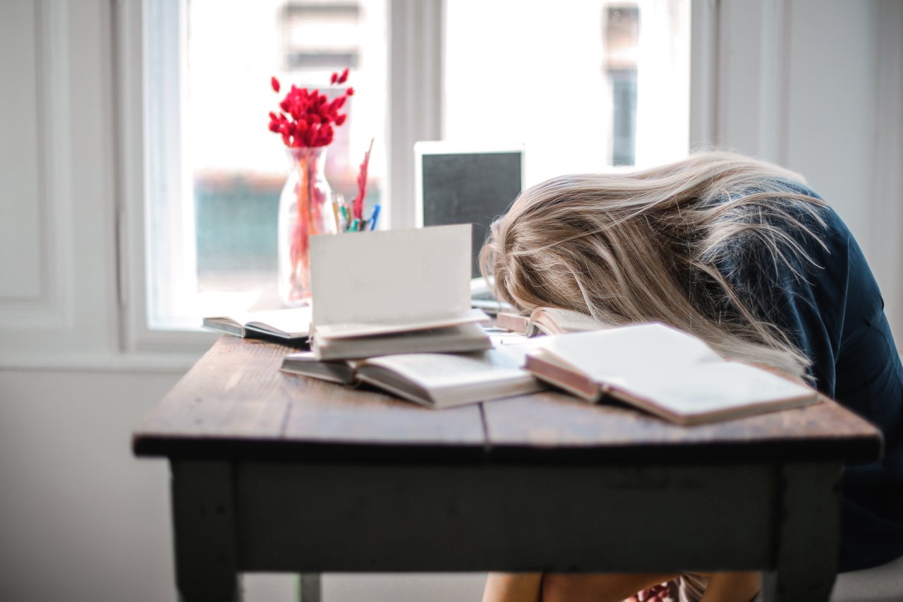 10 Effects of Sleep Deprivation on Work Productivity Today