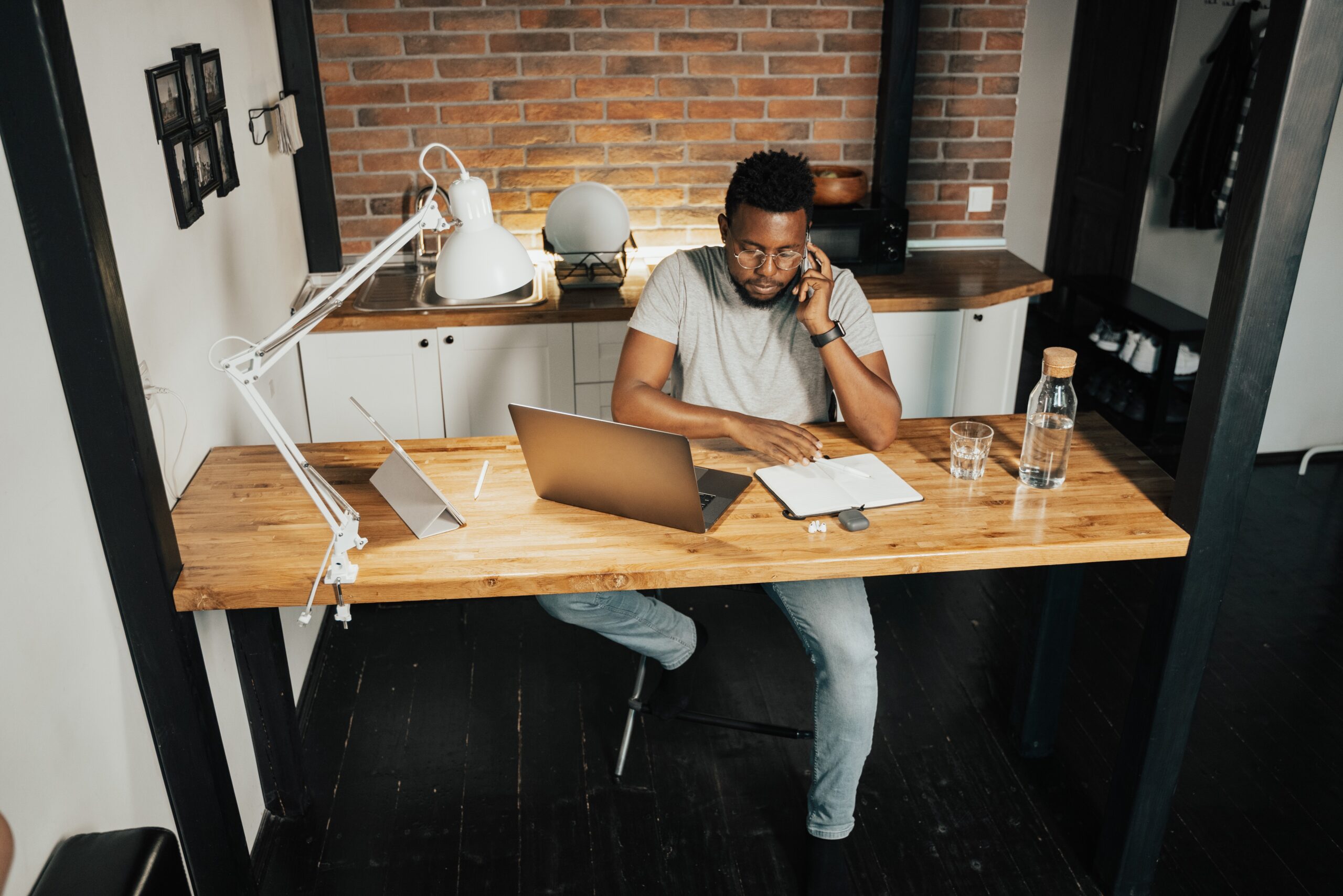 8 Big Benefits of Remote Working to Consider Now