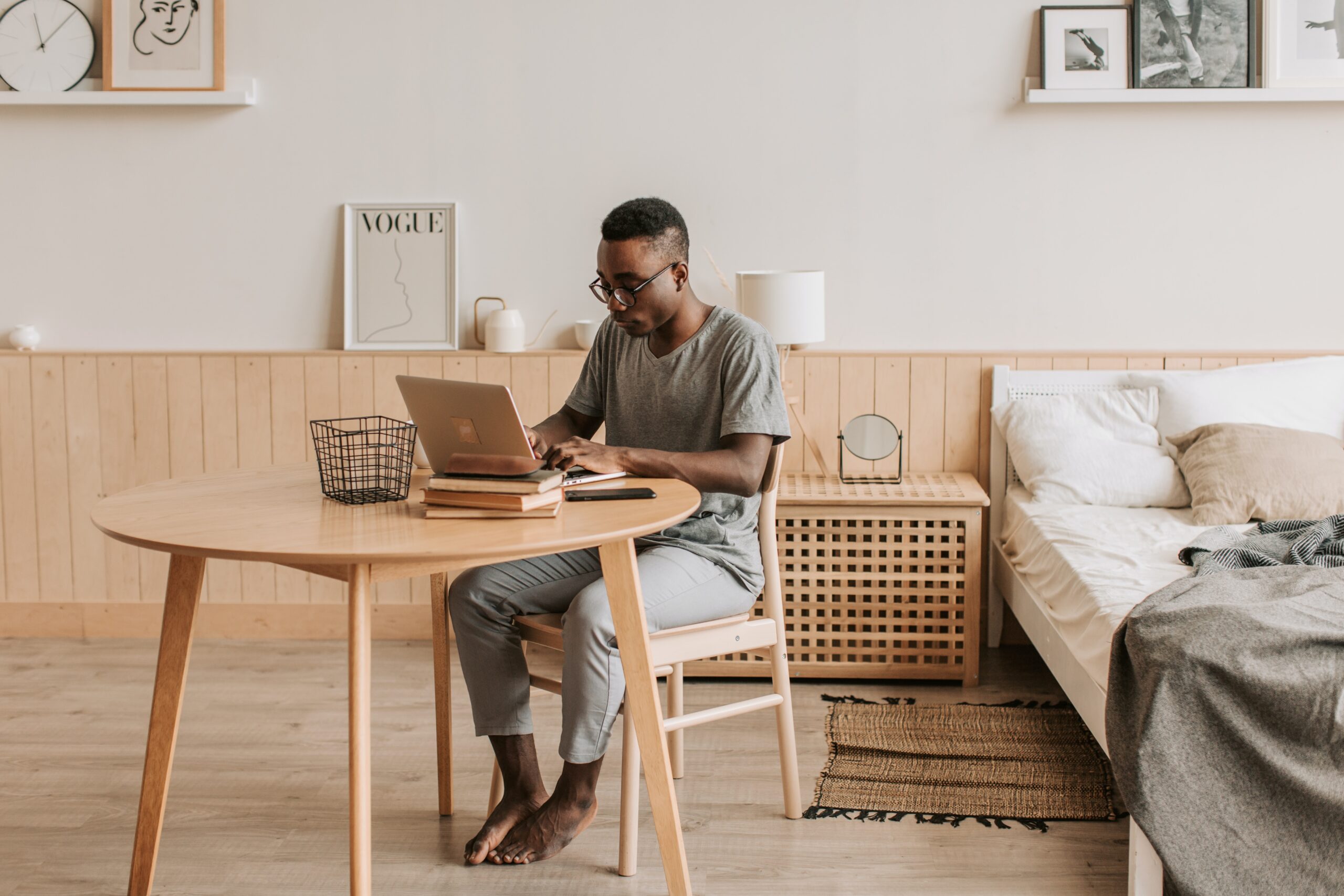 8 Big Benefits of Remote Working to Consider Now