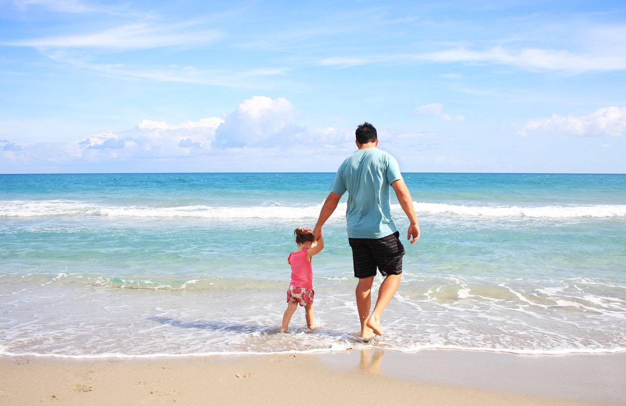 10 Easy Work-Life Balance Tips From Some Famous Dads