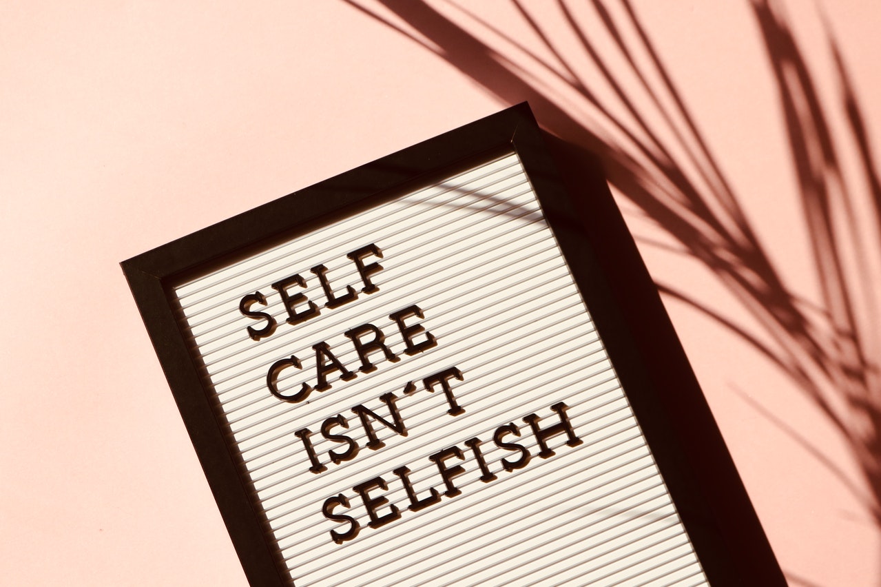 Change Your Life With These 5 Self-Care Non-Negotiables for Therapists