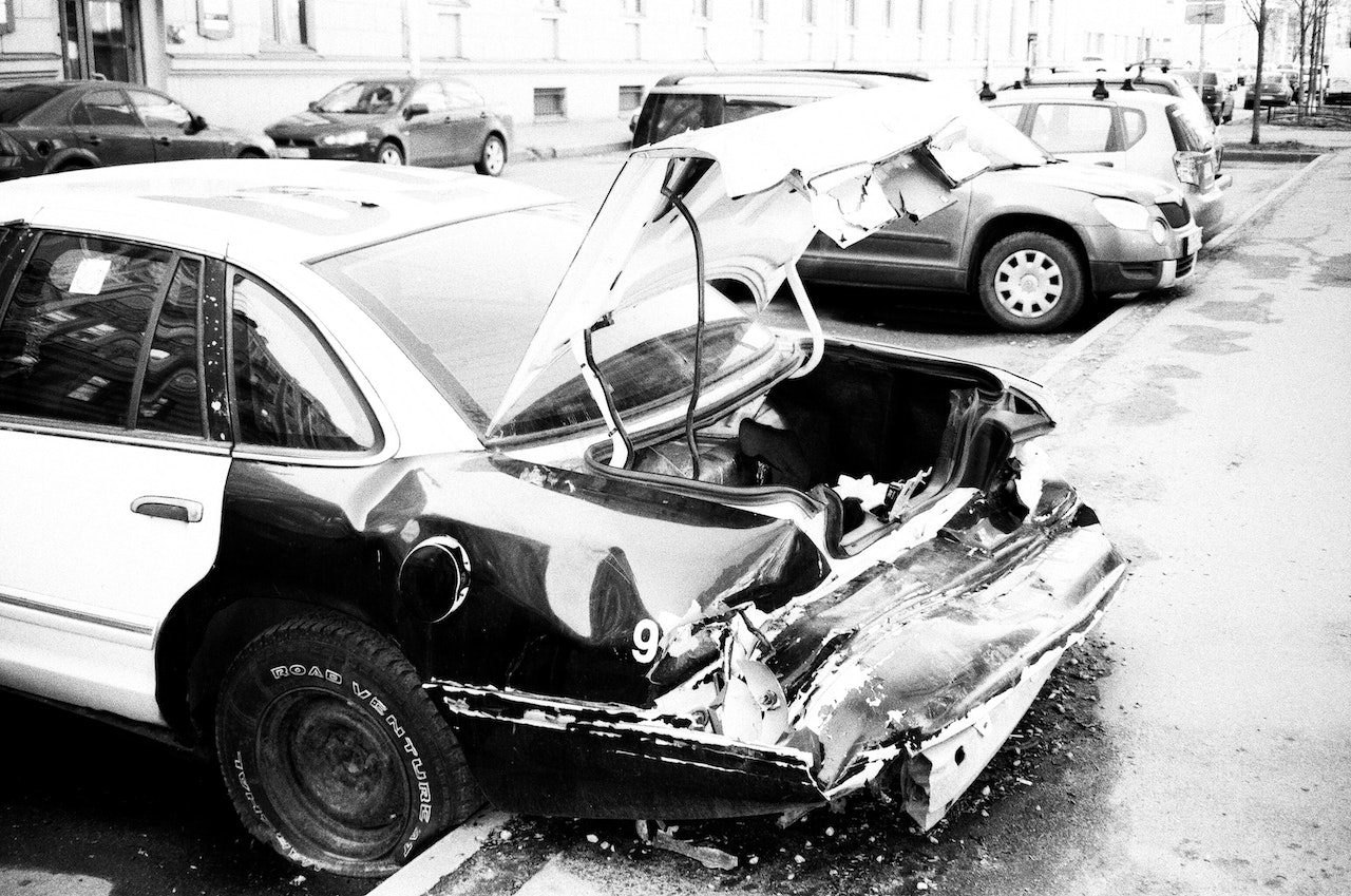 Is it worth hiring a lawyer for a car accident?